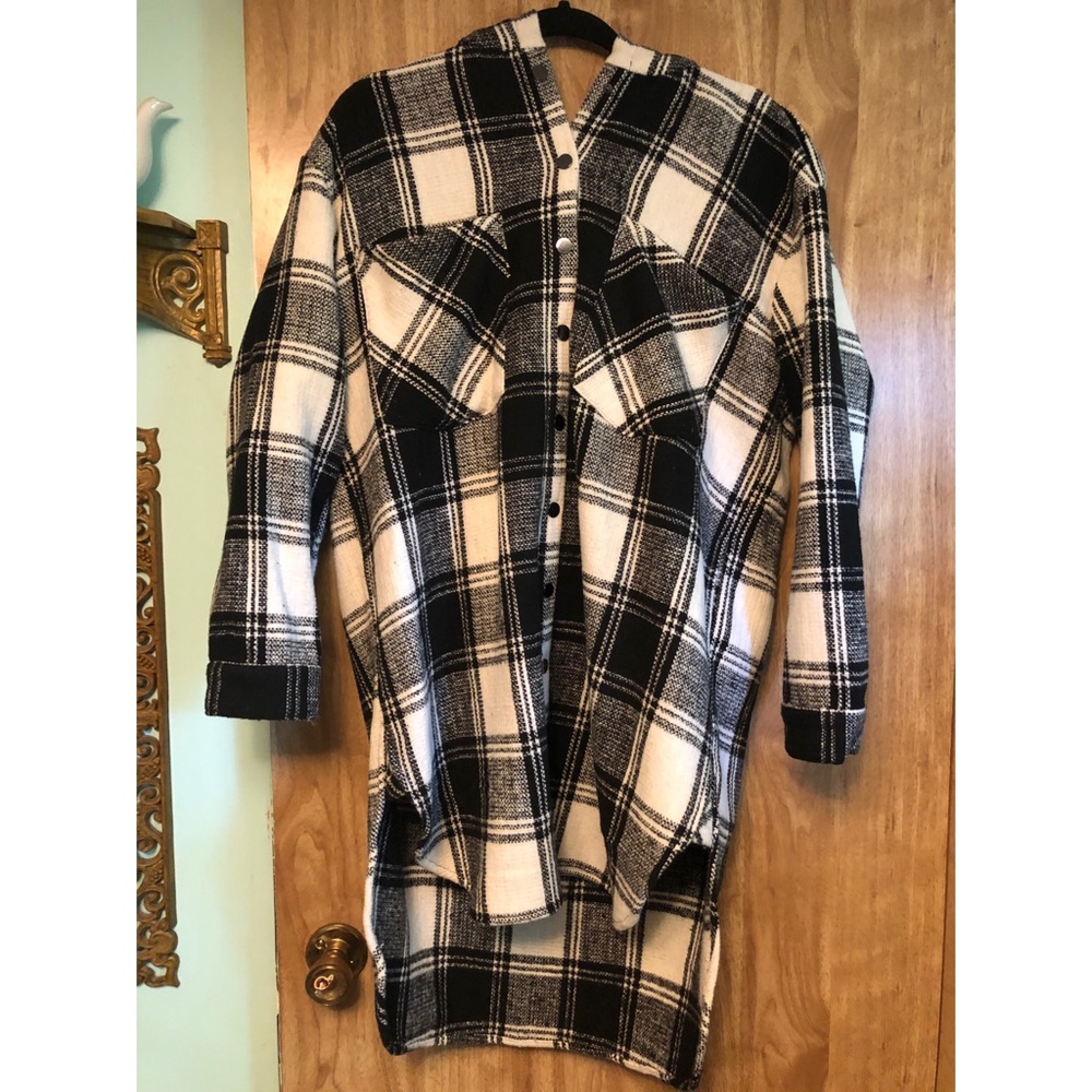 Long checkered jacket